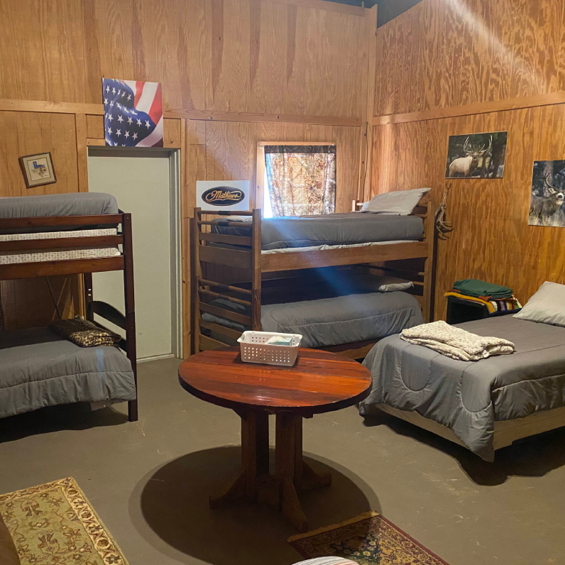 Lodging & Guide